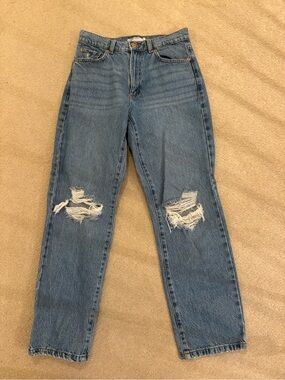 Garage Women's Boyfriend Jeans in Blue with Knee Distressing